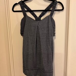 Lululemon Racer Back Built in Bra Tank Top Size Small 4